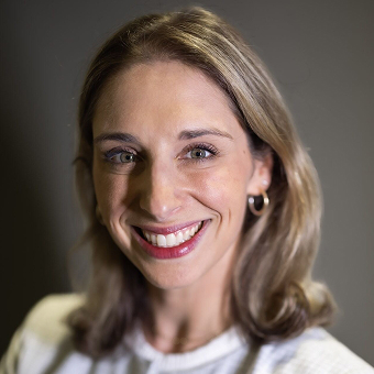 Amy Strauss headshot